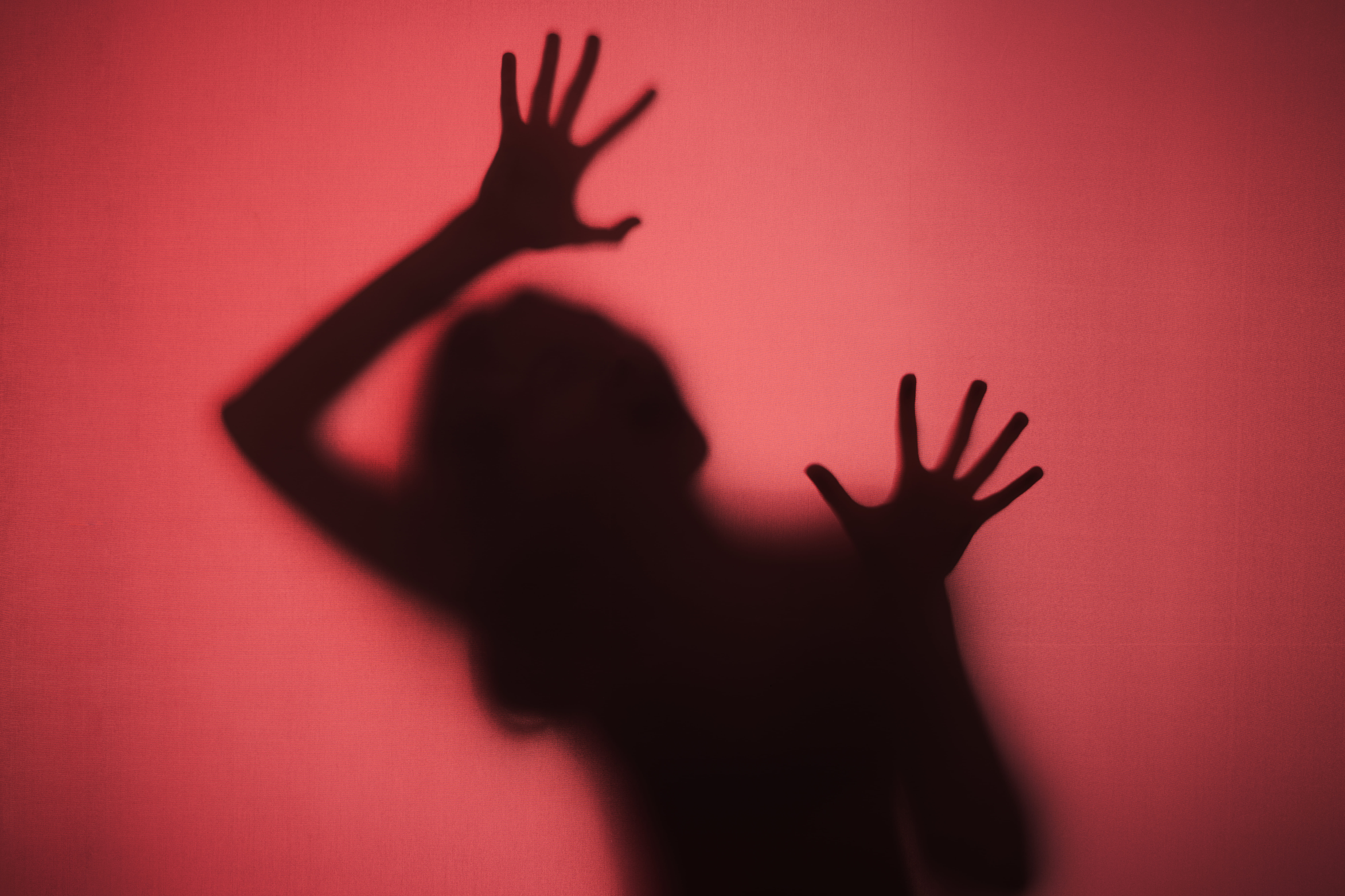https://www.salarnews.in/public/uploads/images/newsimages/maannewsimage10012026_173339_maannewsimage31122025_155808_terrifying-hands-silhouettes-studio (1).jpg